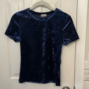 Free People Intimately Crushed Velvet Baby Tee Midnight Dark Blue size M